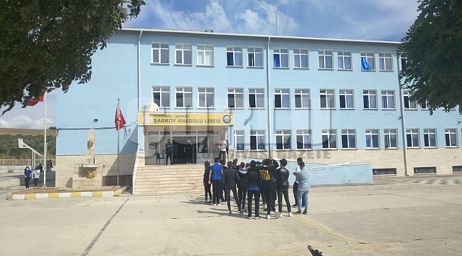 Şarköy'de 4 öğretmen ve 145 öğrenci karantinaya alındı.