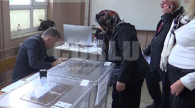  Tekirdağ'da yaşayan çifte vatandaşları oylarını kullandı