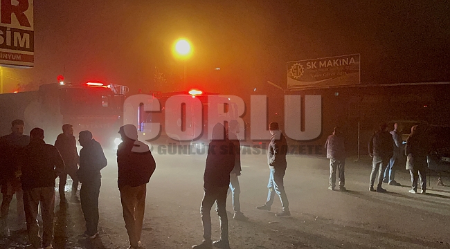  Çorlu'da iş yeri yangını: 4 yaralı